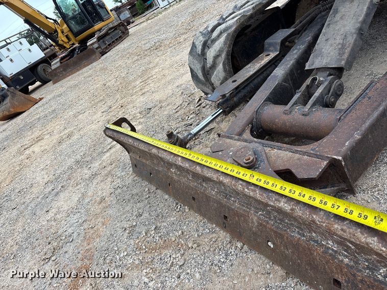 image for item FG0332 2013 Caterpillar 305E CR mini excavator