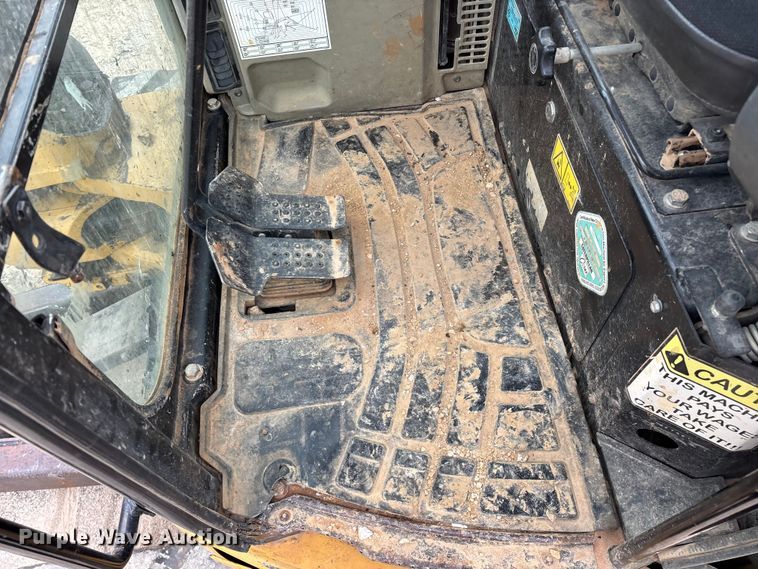 image for item FG0332 2013 Caterpillar 305E CR mini excavator