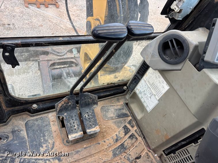 image for item FG0332 2013 Caterpillar 305E CR mini excavator