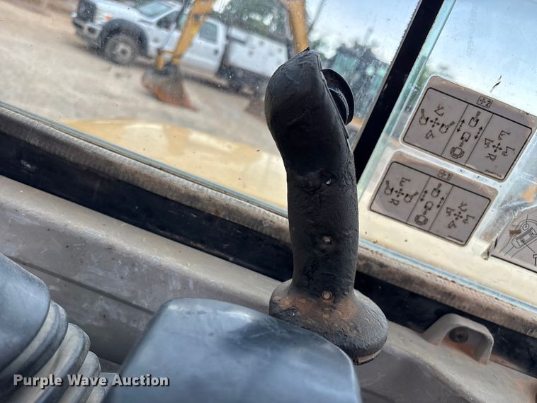 image for item FG0332 2013 Caterpillar 305E CR mini excavator
