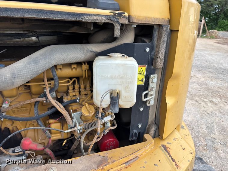 image for item FG0332 2013 Caterpillar 305E CR mini excavator