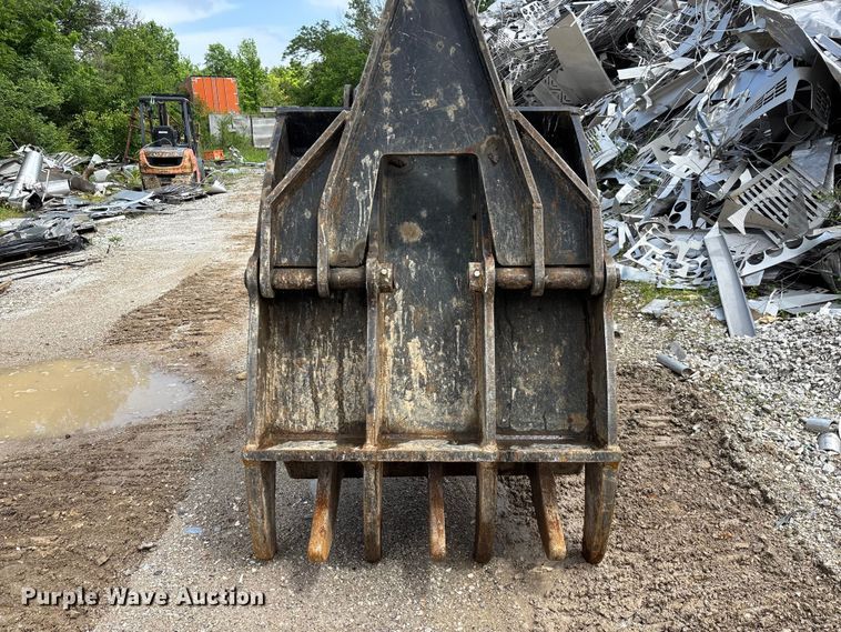 image for item FG0336 2008 Volvo EC210CL excavator