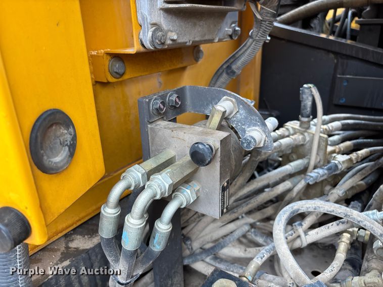 image for item FG0336 2008 Volvo EC210CL excavator