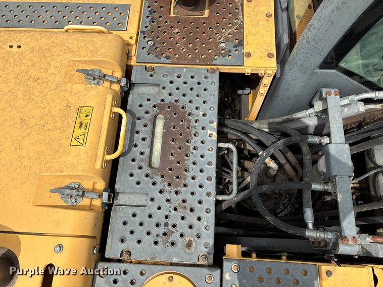 image for item FG0336 2008 Volvo EC210CL excavator