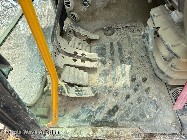 image for item FG0336 2008 Volvo EC210CL excavator
