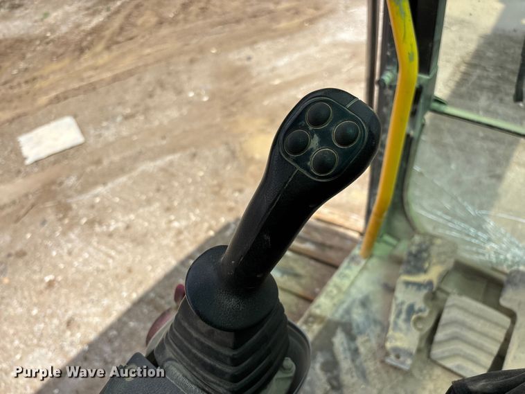 image for item FG0336 2008 Volvo EC210CL excavator