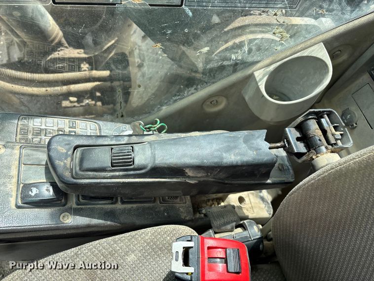 image for item FG0336 2008 Volvo EC210CL excavator