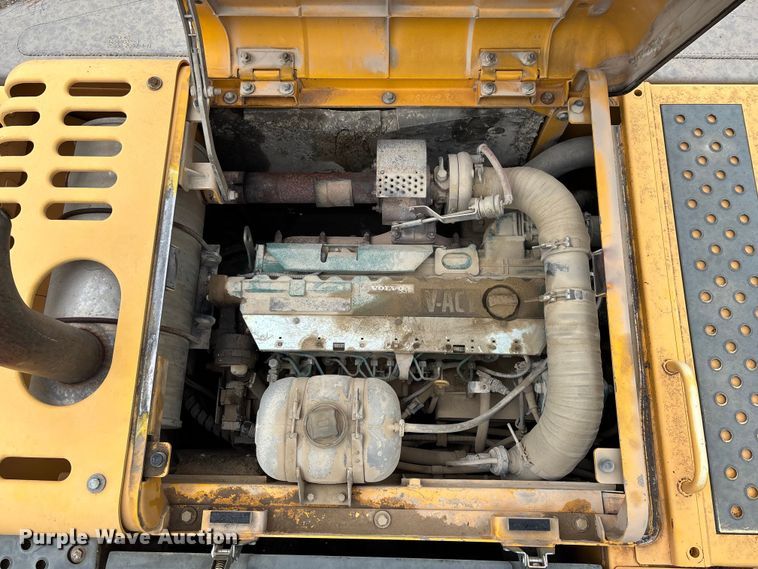 image for item FG0336 2008 Volvo EC210CL excavator