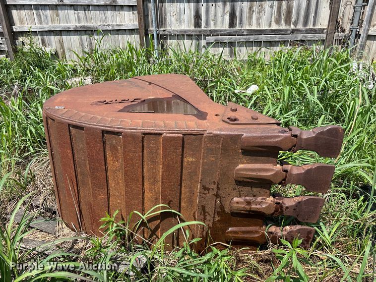 image for item FG0336 2008 Volvo EC210CL excavator