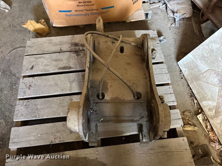 image for item FG0336 2008 Volvo EC210CL excavator