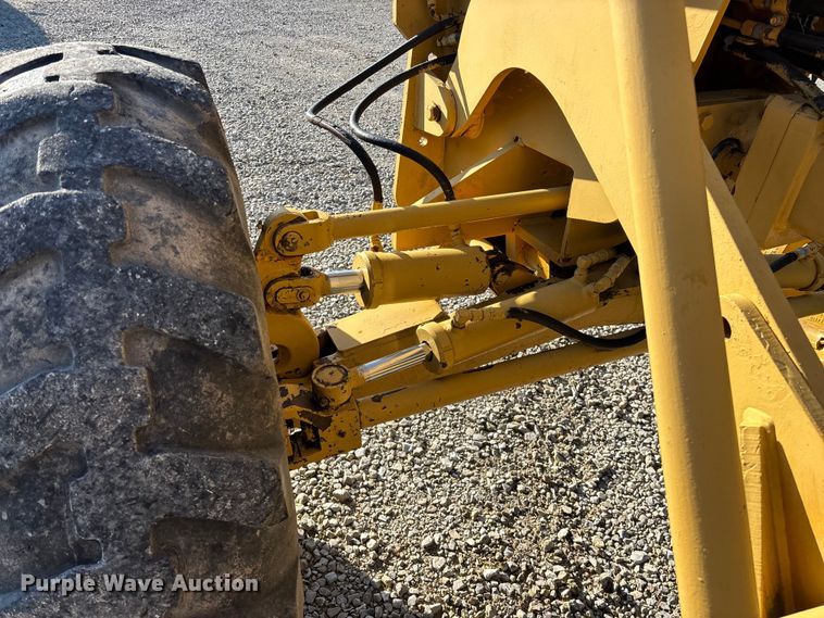 image for item FG0337 1986 Champion 710A motor grader