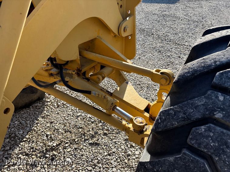 image for item FG0337 1986 Champion 710A motor grader
