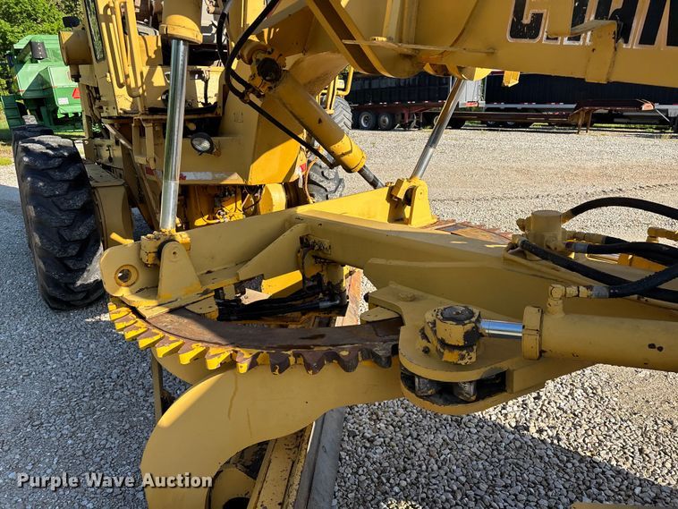 image for item FG0337 1986 Champion 710A motor grader