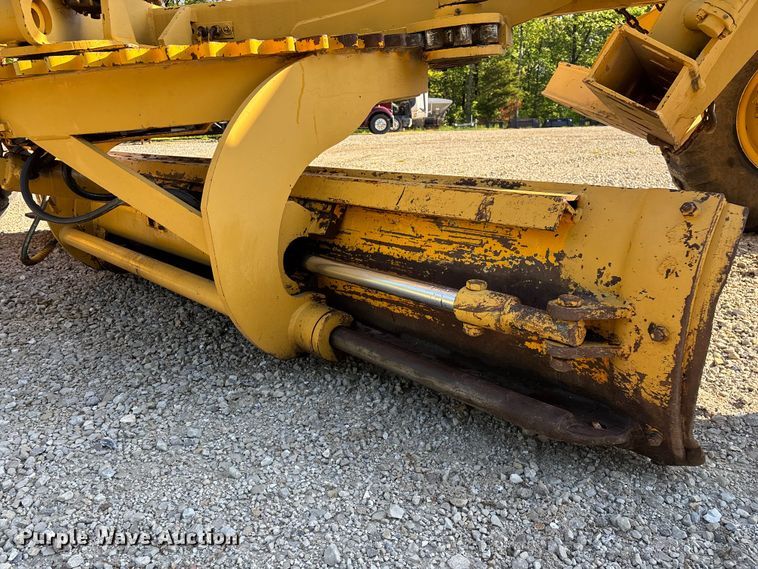 image for item FG0337 1986 Champion 710A motor grader