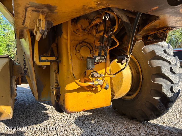 image for item FG0337 1986 Champion 710A motor grader