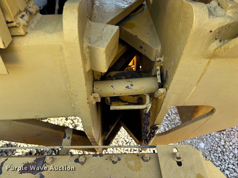 image for item FG0337 1986 Champion 710A motor grader