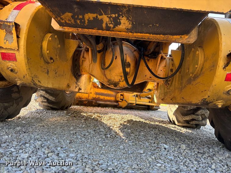 image for item FG0337 1986 Champion 710A motor grader