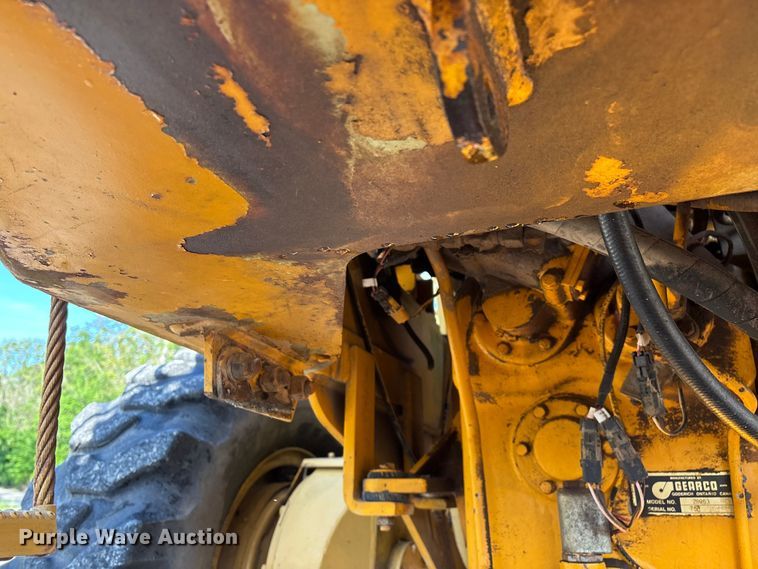 image for item FG0337 1986 Champion 710A motor grader