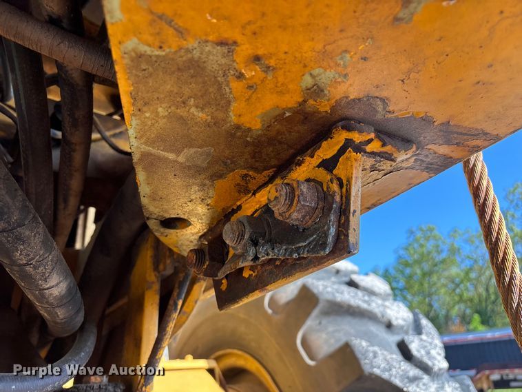 image for item FG0337 1986 Champion 710A motor grader