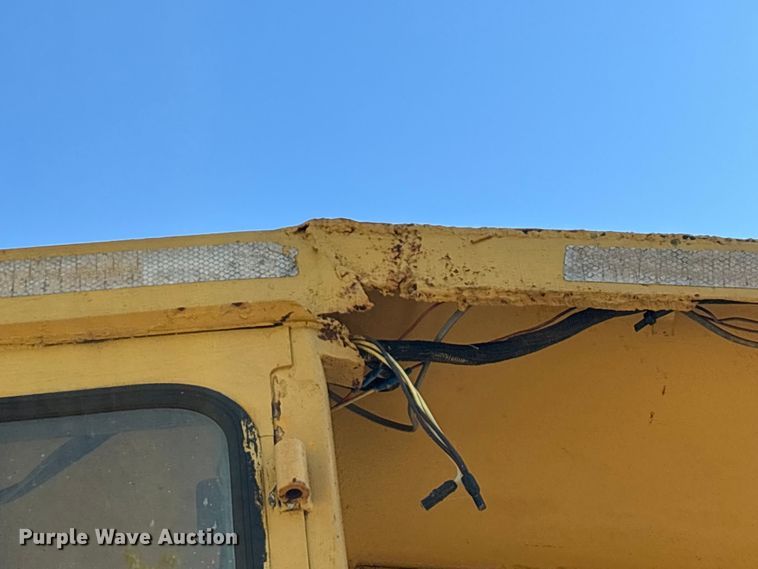 image for item FG0337 1986 Champion 710A motor grader