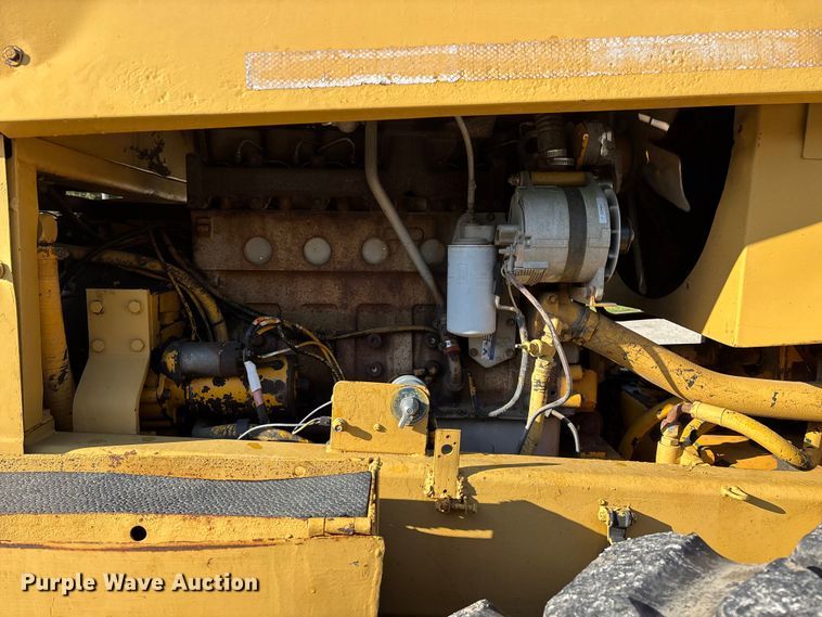 image for item FG0337 1986 Champion 710A motor grader