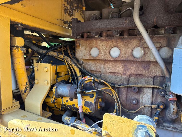 image for item FG0337 1986 Champion 710A motor grader