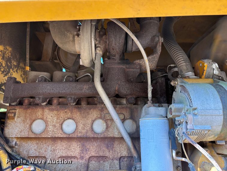 image for item FG0337 1986 Champion 710A motor grader