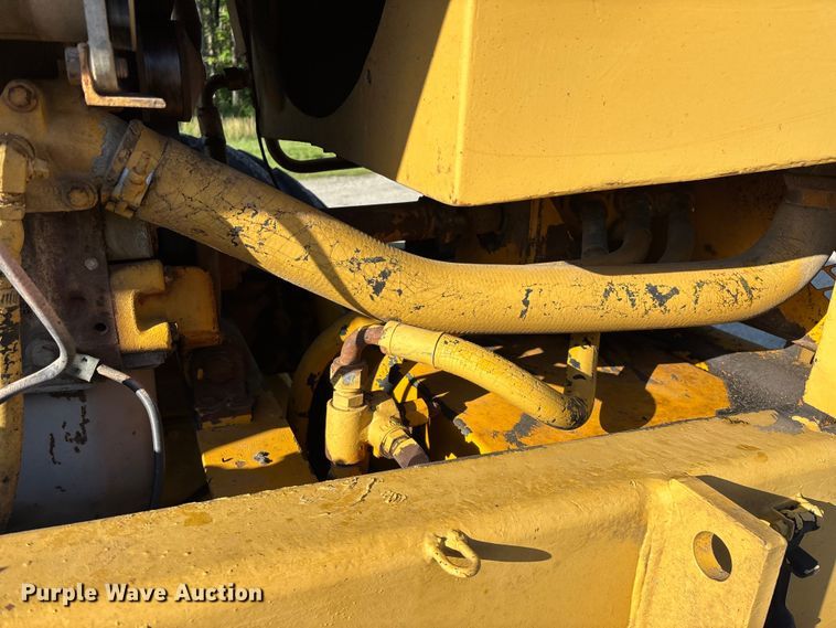 image for item FG0337 1986 Champion 710A motor grader