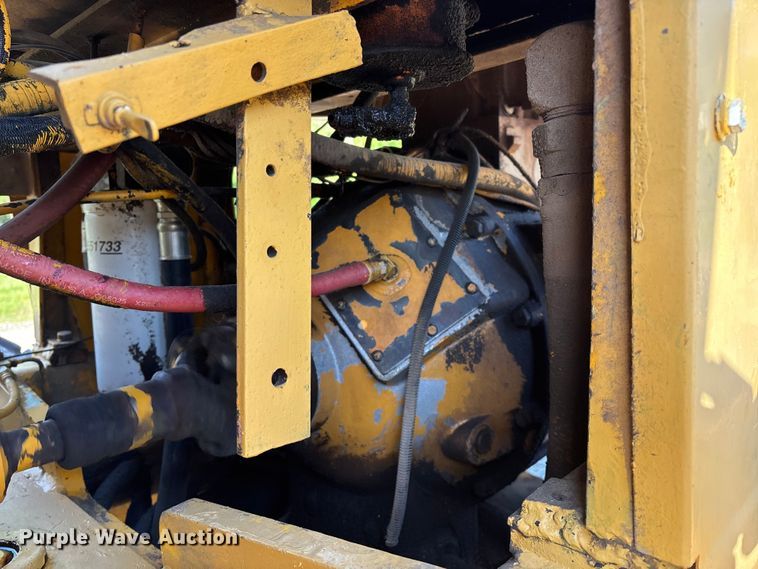 image for item FG0337 1986 Champion 710A motor grader