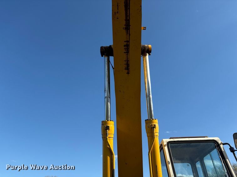 image for item FG2951 1990 Komatsu PC300LC-5 Excavator