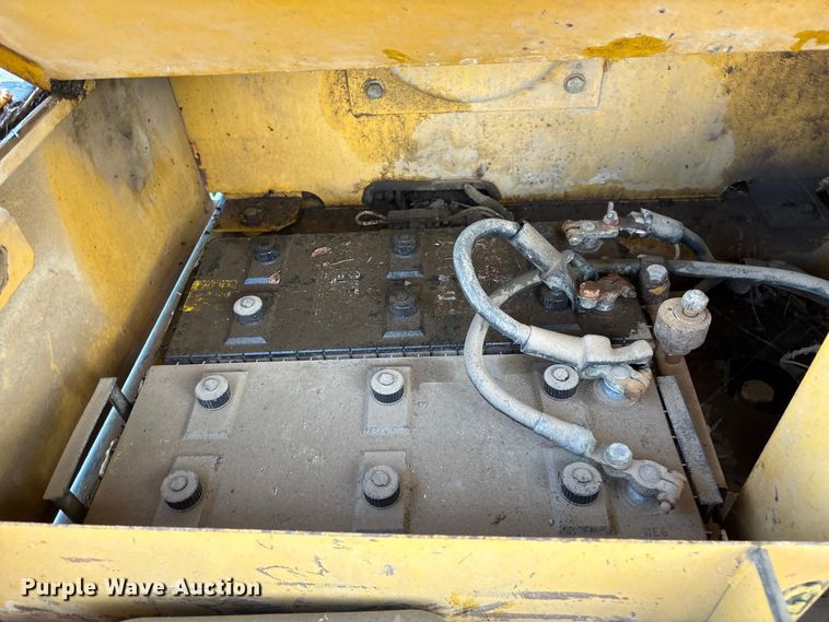 image for item FG2951 1990 Komatsu PC300LC-5 Excavator