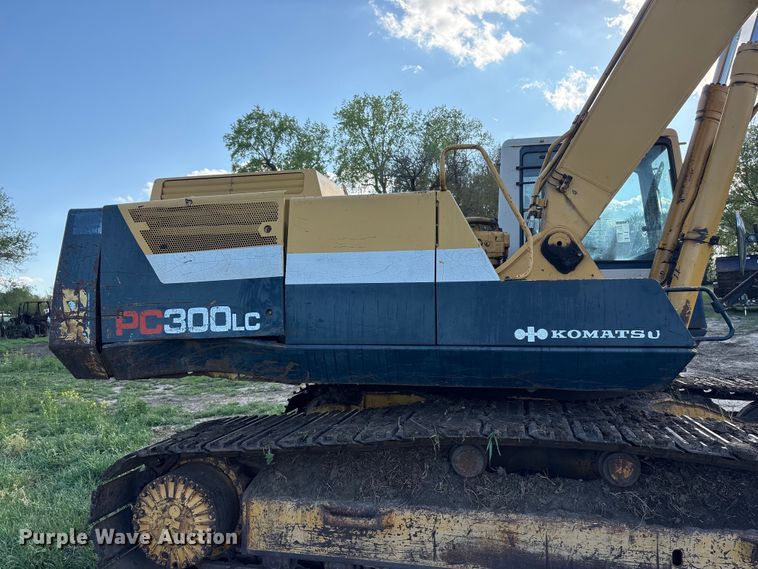image for item FG2951 1990 Komatsu PC300LC-5 Excavator