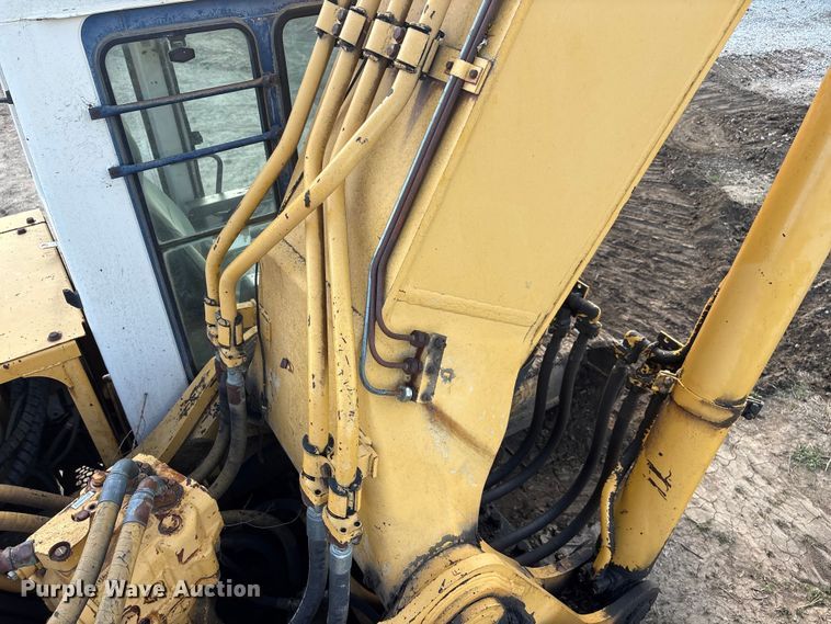 image for item FG2951 1990 Komatsu PC300LC-5 Excavator