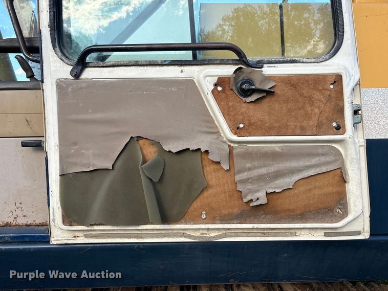 image for item FG2951 1990 Komatsu PC300LC-5 Excavator