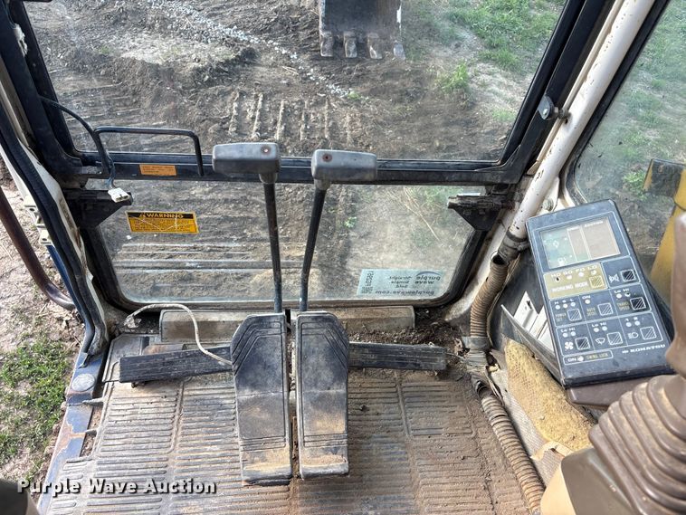 image for item FG2951 1990 Komatsu PC300LC-5 Excavator