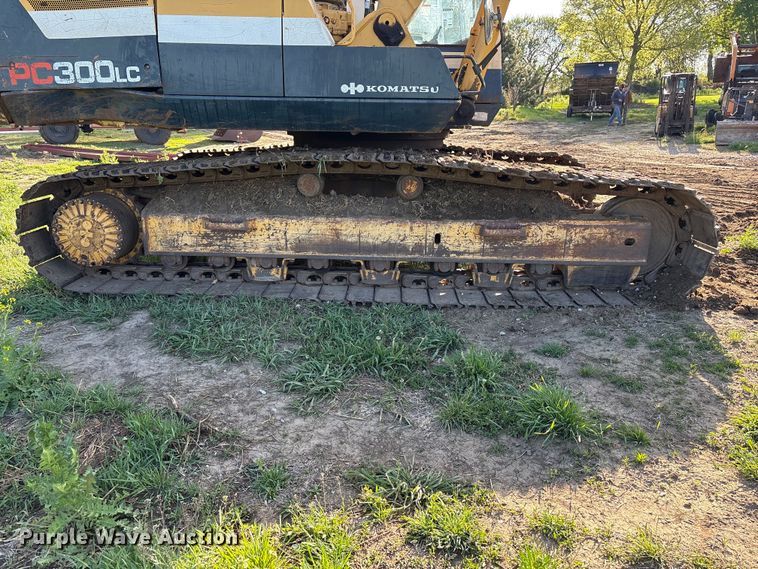 image for item FG2951 1990 Komatsu PC300LC-5 Excavator