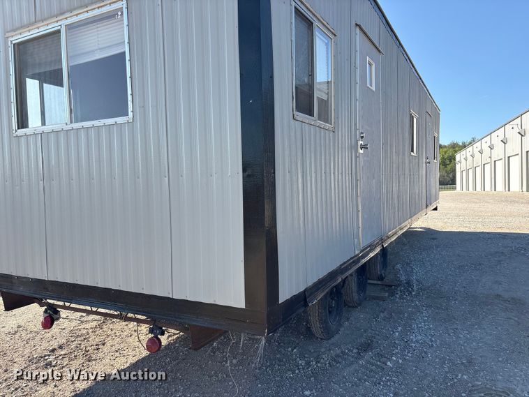 image for item FG2968 2001 Mark Line 4-1040 office trailer