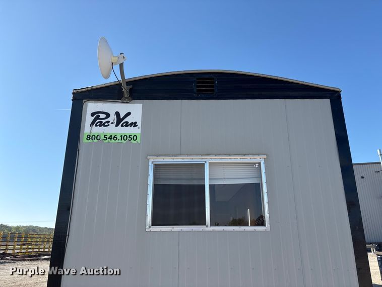 image for item FG2968 2001 Mark Line 4-1040 office trailer
