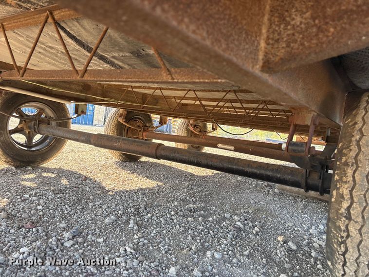 image for item FG2968 2001 Mark Line 4-1040 office trailer