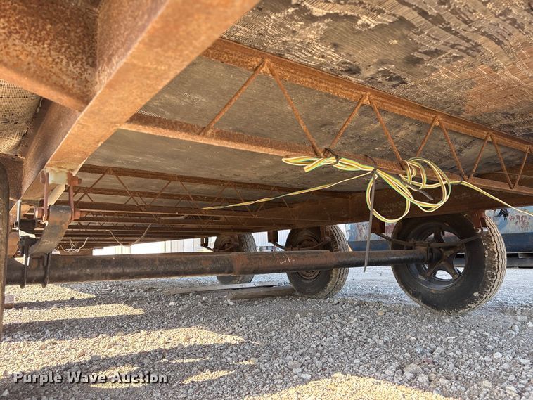 image for item FG2968 2001 Mark Line 4-1040 office trailer