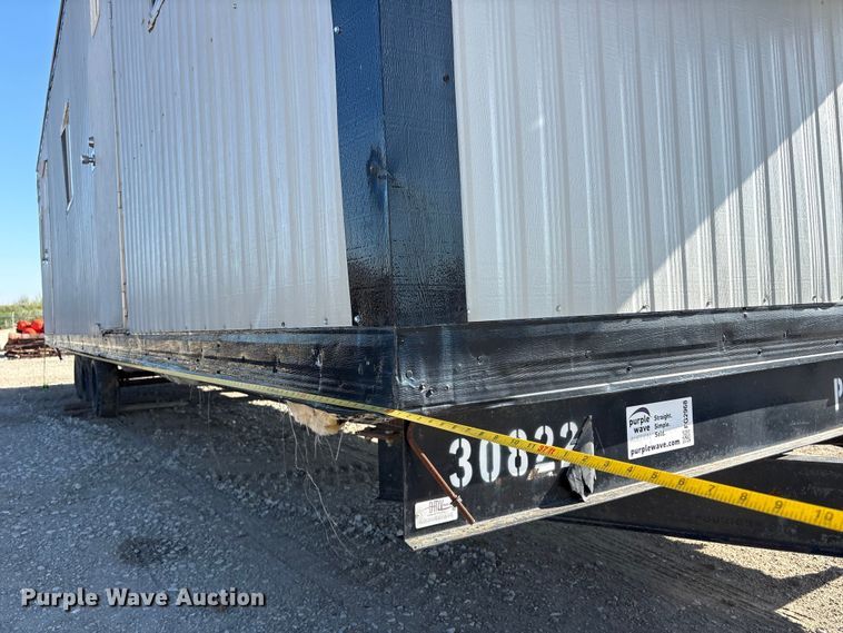 image for item FG2968 2001 Mark Line 4-1040 office trailer