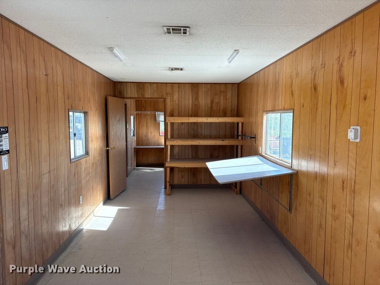 image for item FG2968 2001 Mark Line 4-1040 office trailer