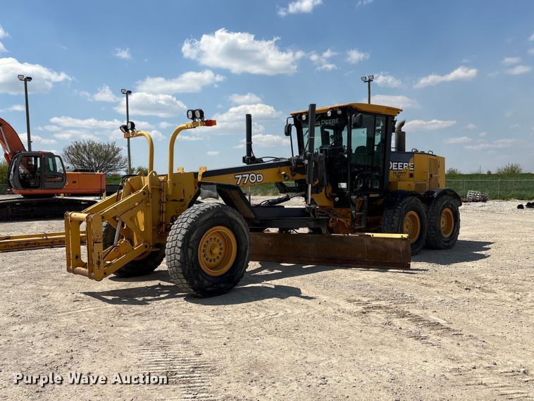 Photo of a 2008 John Deere 770D