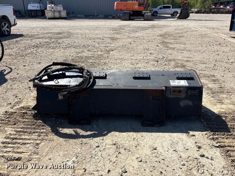 image for item FG2983 2009 Bobcat 76 Tiller skid steer tiller