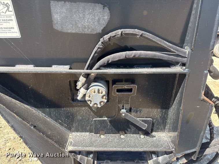 image for item FG2985 John Deere SD84 skid steer side discharge bucket