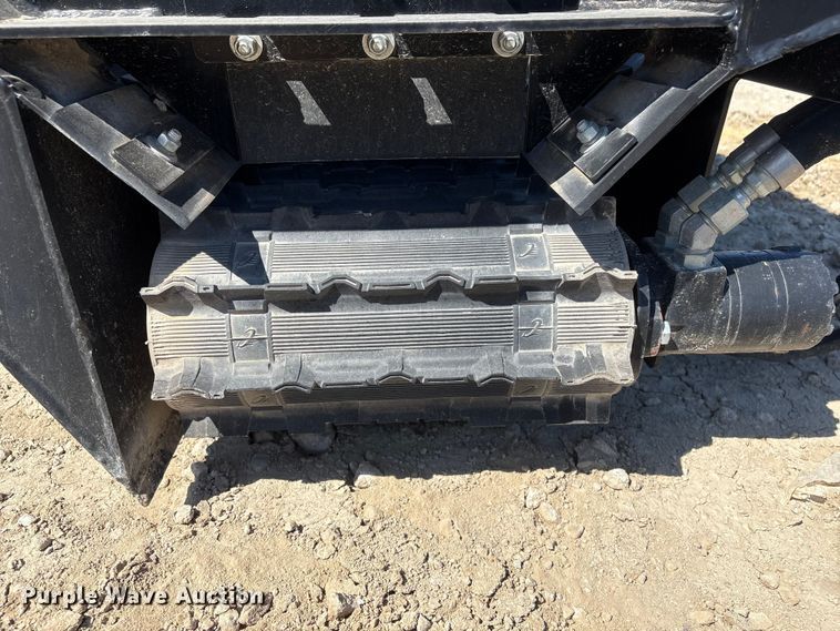 image for item FG2985 John Deere SD84 skid steer side discharge bucket