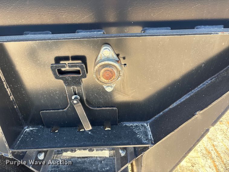 image for item FG2985 John Deere SD84 skid steer side discharge bucket