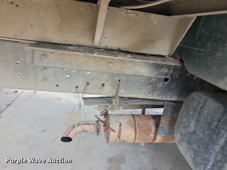 image for item FH6021 1984 International S1700 dump truck