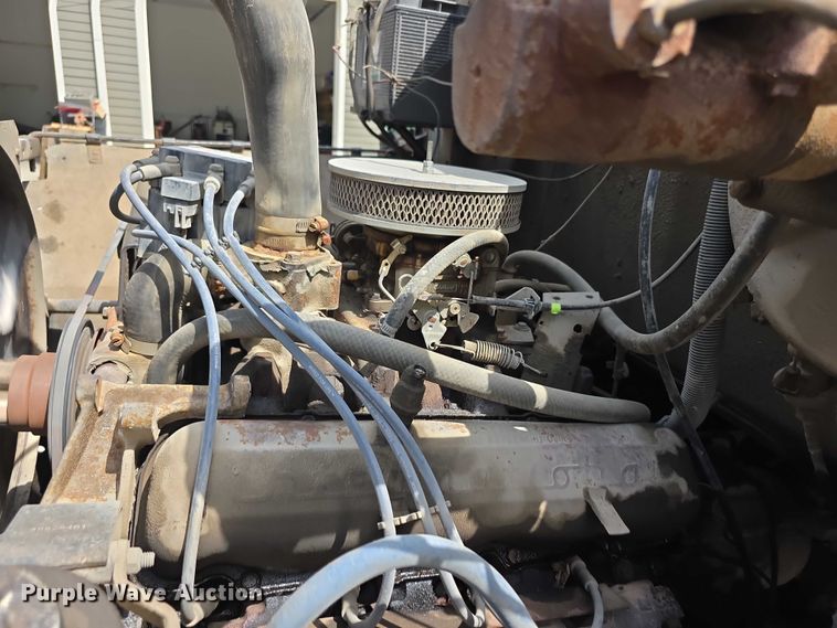 image for item FH6021 1984 International S1700 dump truck