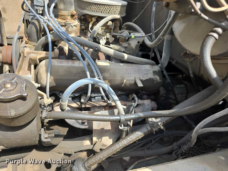 image for item FH6021 1984 International S1700 dump truck